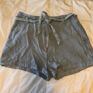 Abercrombie belted linen shorts